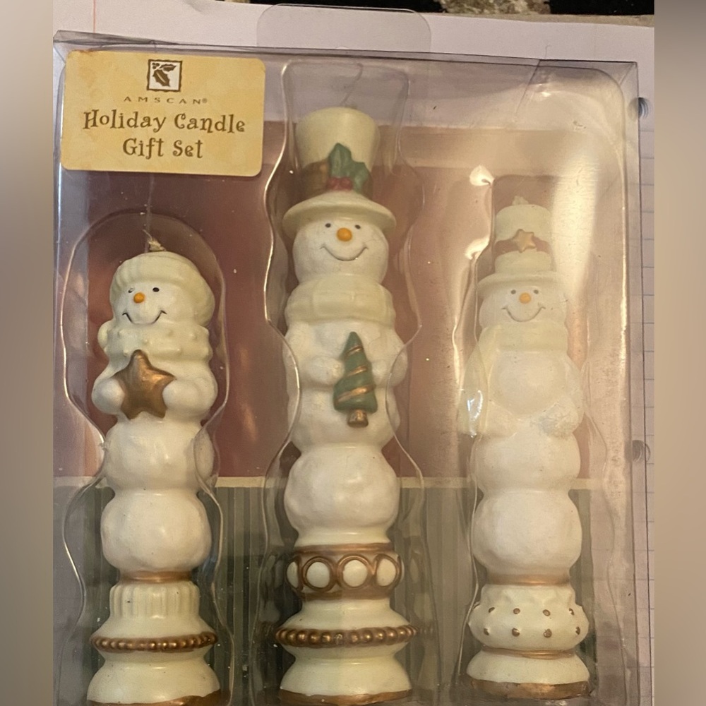 NEW Snowman candle set